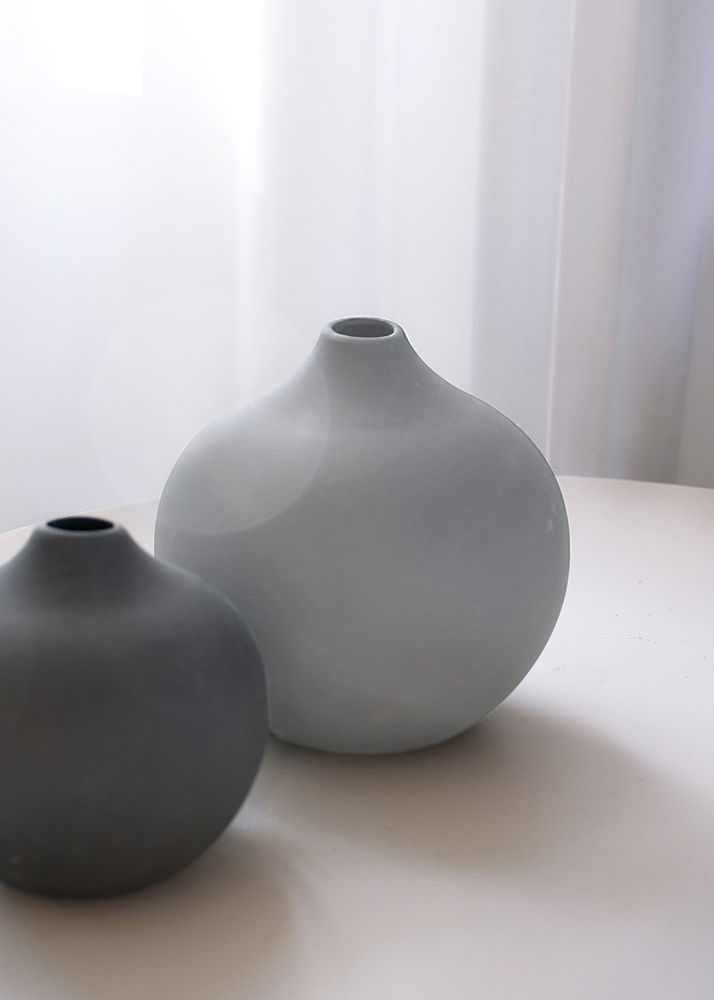 Vase Fröbacken medium light grey von Storefactory